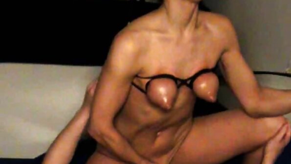 Худенька дівчина-ескорт муштована клієнтом у скачати безкоштовно відео порно різних сексуальних позах